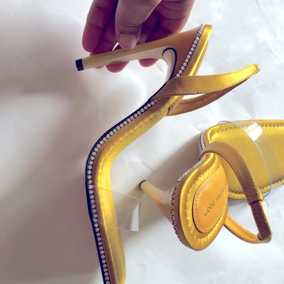 Beautiful sling back stiletto with rhinestone detail. Never worn. - Picture 6 of 6